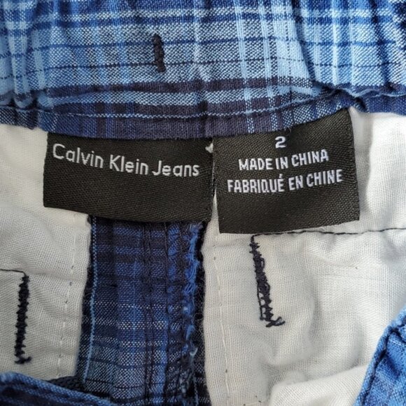 Calvin Klein Jeans toddler shorts - Picture 3 of 4